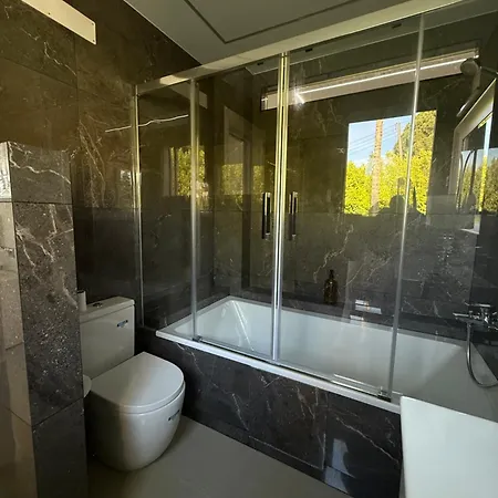 Panoramic Montain Деревянный коттедж Кабрилс